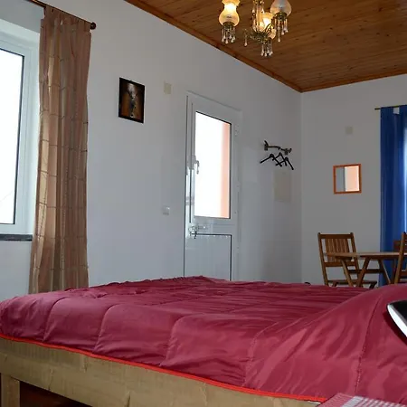 Quinta Das Flores De Laranjeira Holiday home Cedros